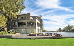 Broadwater River Estate